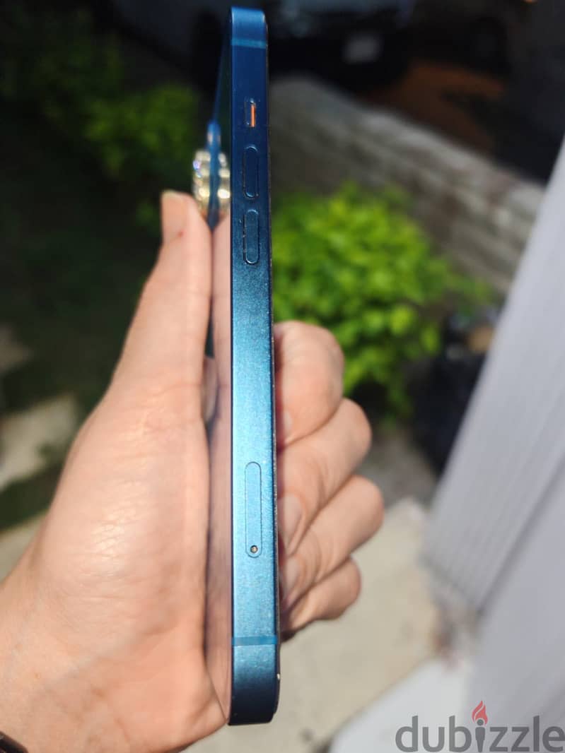 Apple - iPhone 13 8