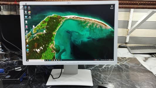شاشة  24  بوصة  Led  IPS  - زراير تاتش - فرز أول بحالة الجديد