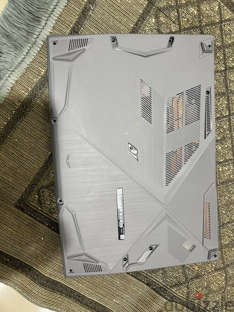 Msi Thin (like brand new) 1
