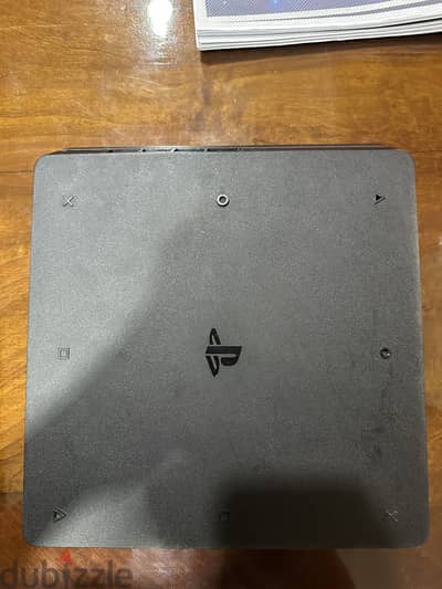 Playstation 4 slim