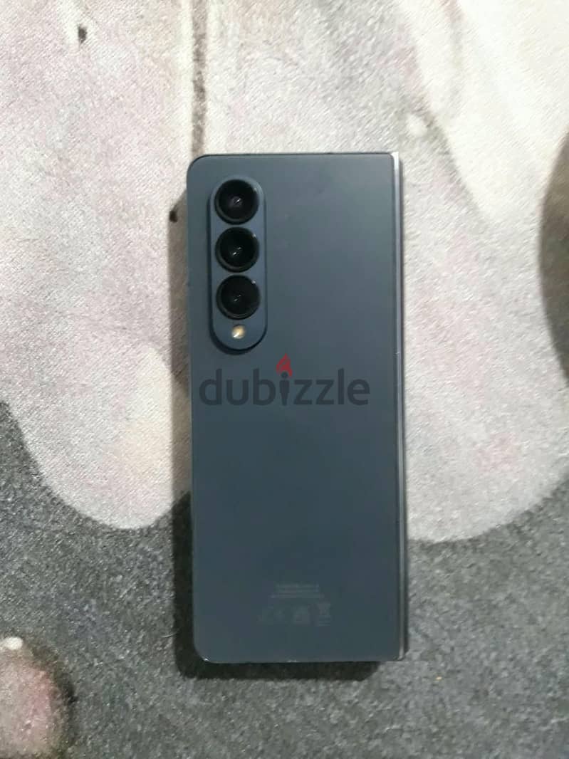 Samsung Z Fold 4 1