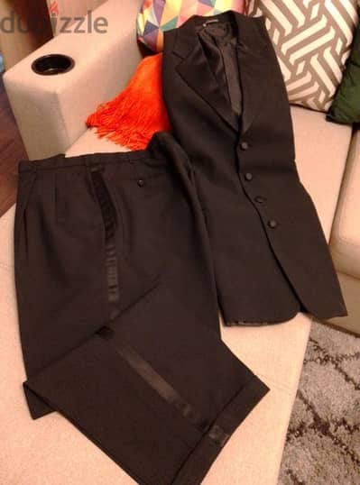 Men’s Formal Noir Suit – Excellent Condition