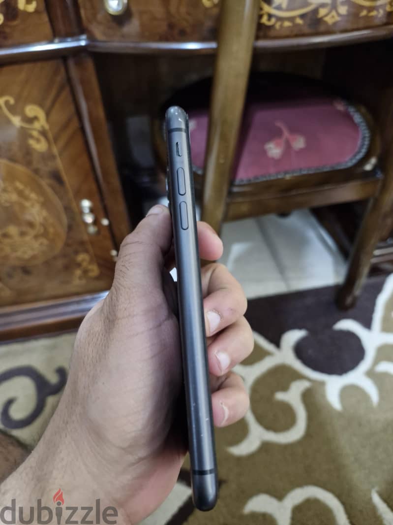 Apple - iPhone 11 2