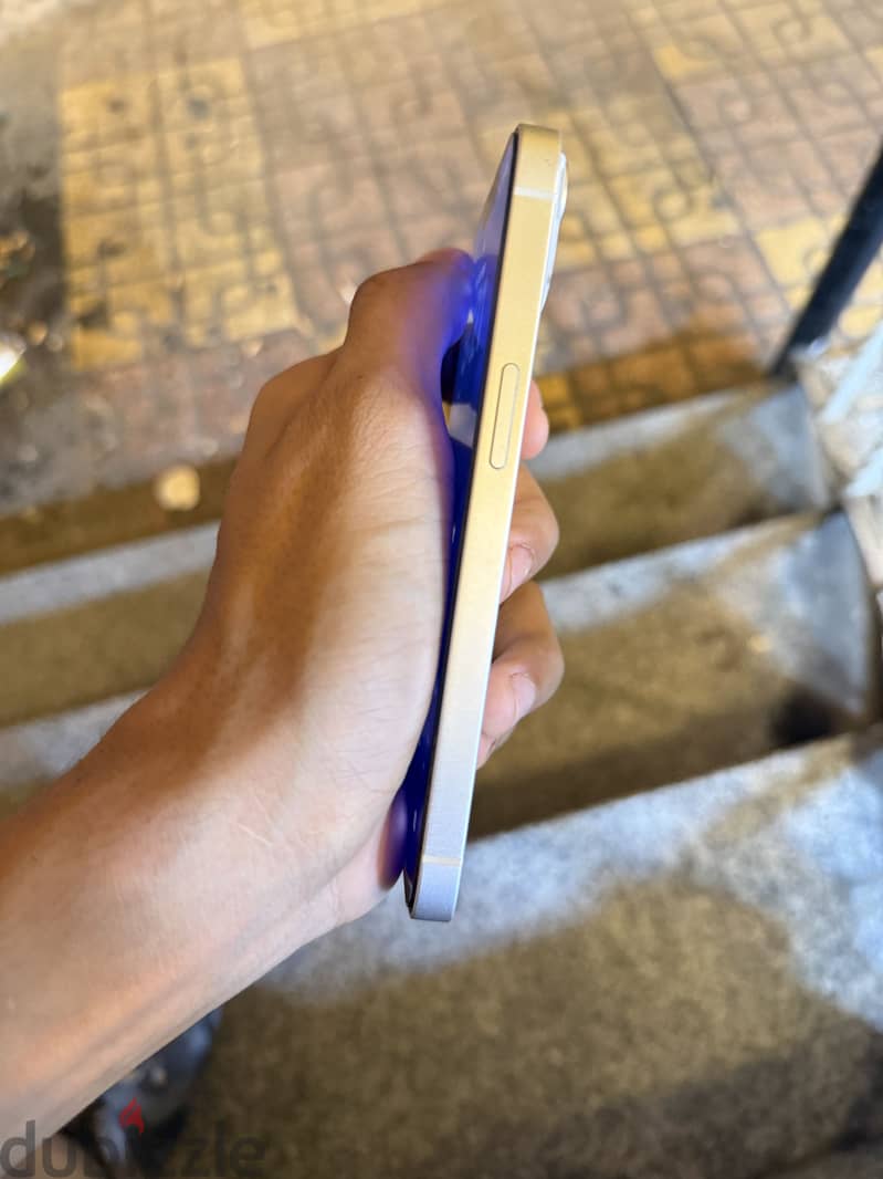 Apple - iPhone 13 2