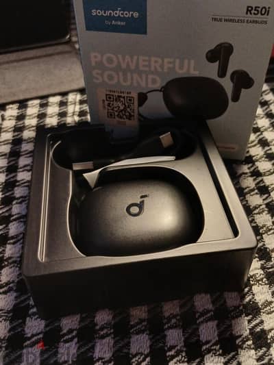 anker r50i بوكس