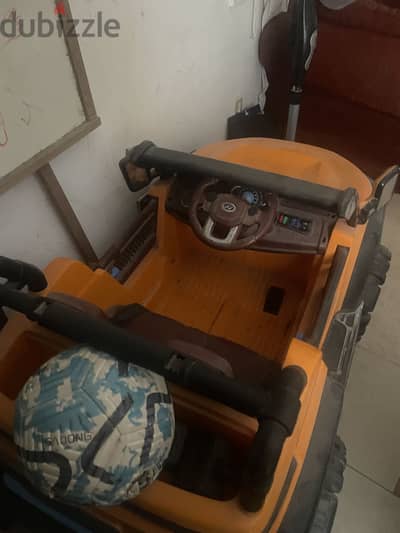 سياره للاطفال بخاله جيده جدا استعمال قليل
