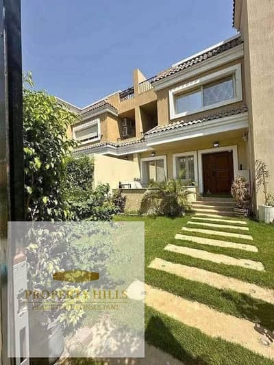 Villa in Future City with a 50% cash discount, in a very special location, 3-story villa.