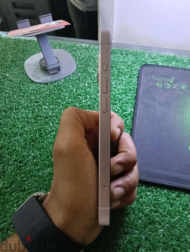 Apple - iPhone 13 2