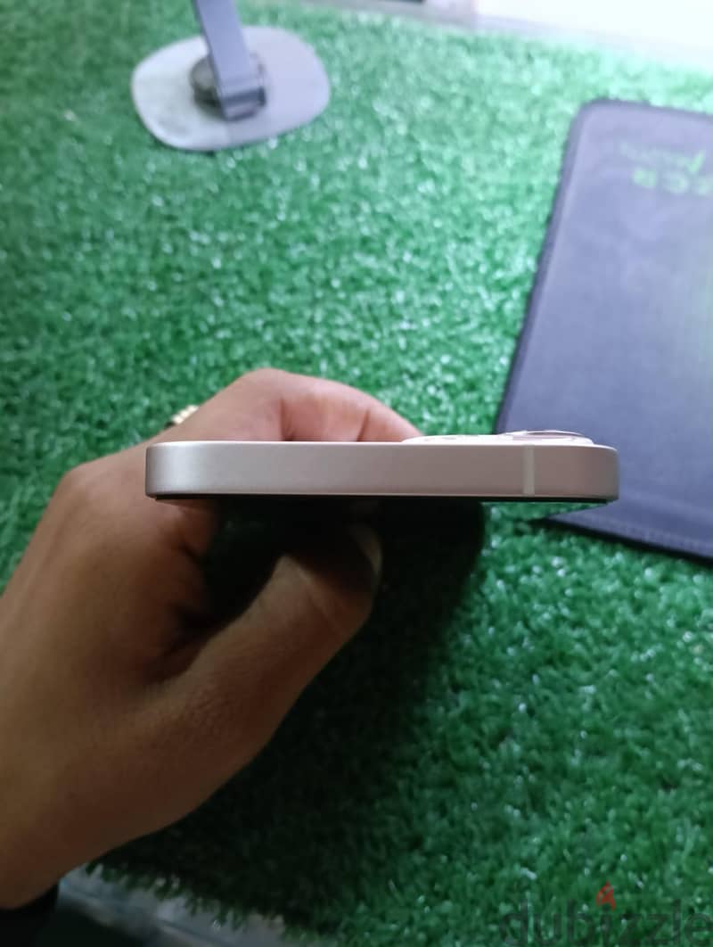 Apple - iPhone 13 5