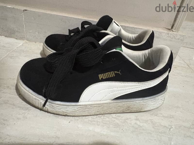 High copy Buma shoes used like new 2