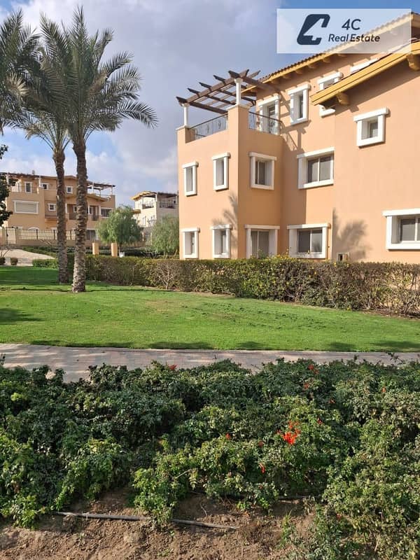 Ready to move standalone villa prime location open view 4 bedrooms at a special price in Hyde Park Fifth Settlement near Mivida and Mountain View