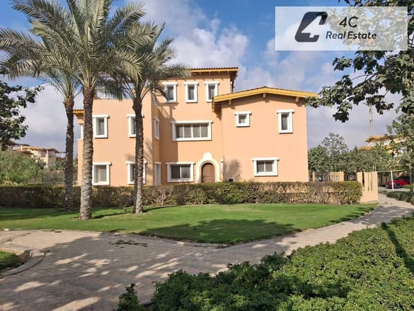Ready to move standalone villa prime location open view 4 bedrooms at a special price in Hyde Park Fifth Settlement near Mivida and Mountain View