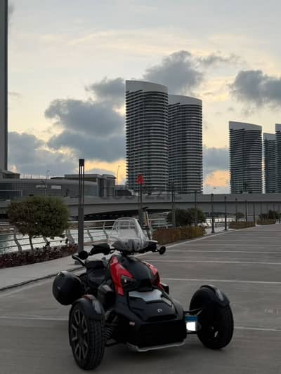 Can-am Ryker 900 rally edition