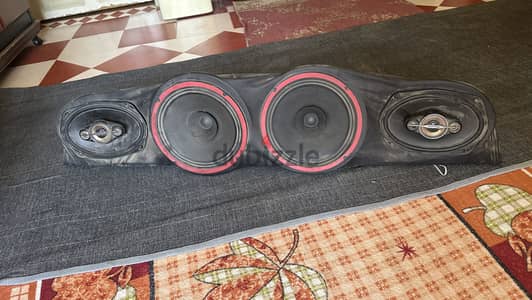 عده صوت (Sound System) كامله بالرف