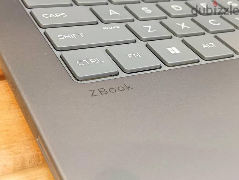 HP ZBook 8 G1 A 3