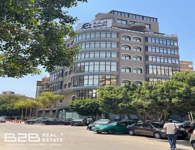 مبنى مكاتب إدارية في مصر الجديدة - إجمالي المساحة المبنية: 6000 متر - سعر الإيجار: 800 جنيه للمتر.