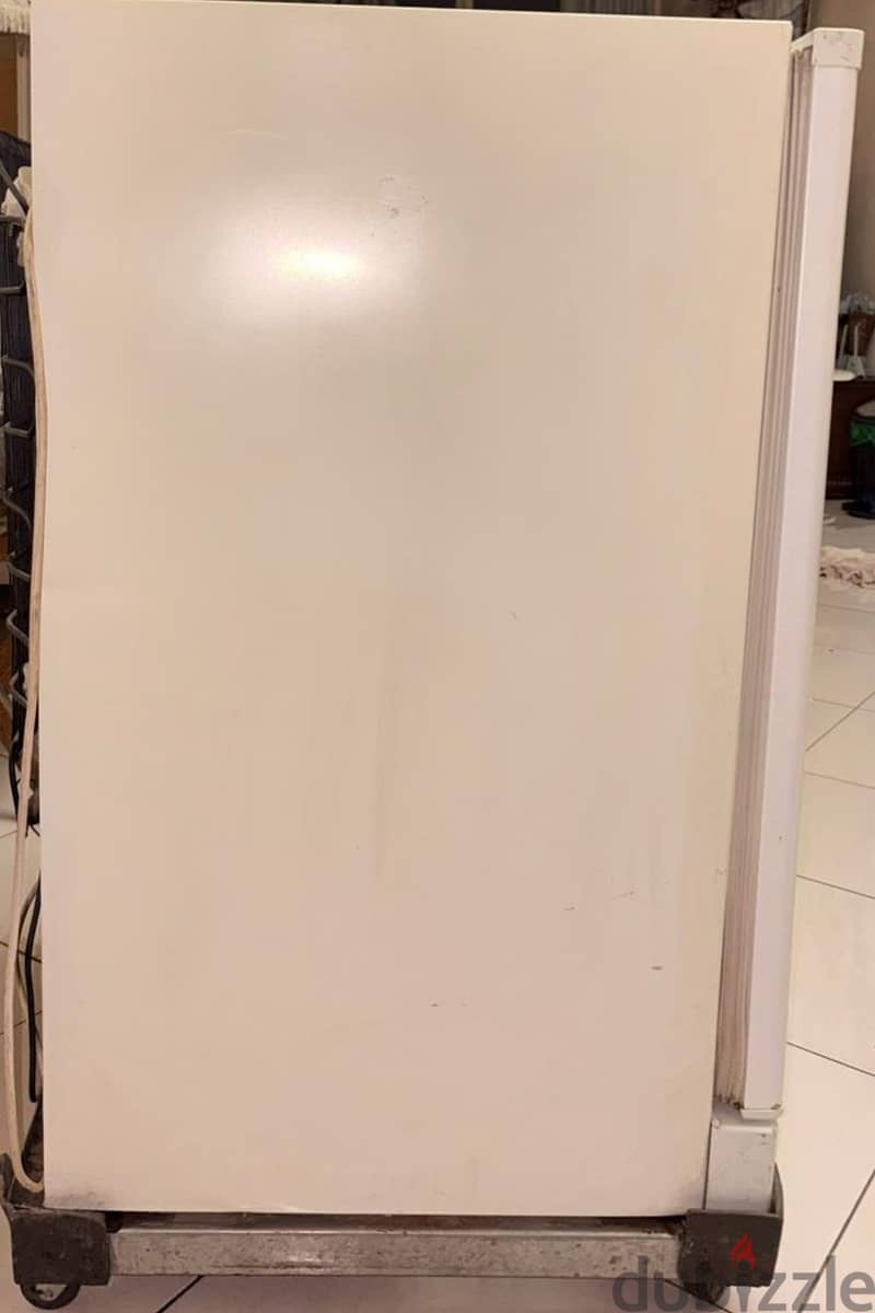 mini bar fridge - Alaska 1