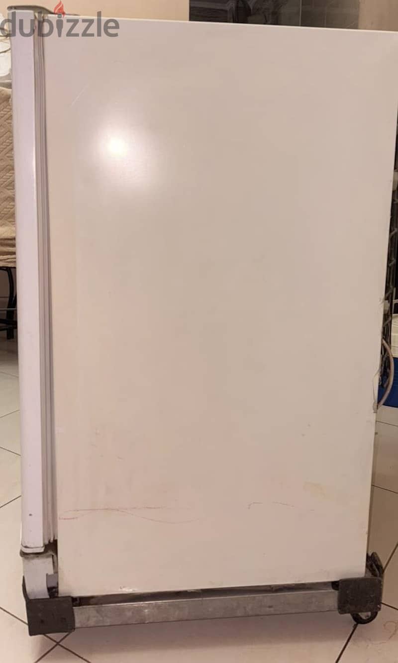 mini bar fridge - Alaska 4