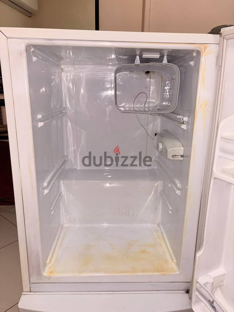 mini bar fridge - Alaska 5