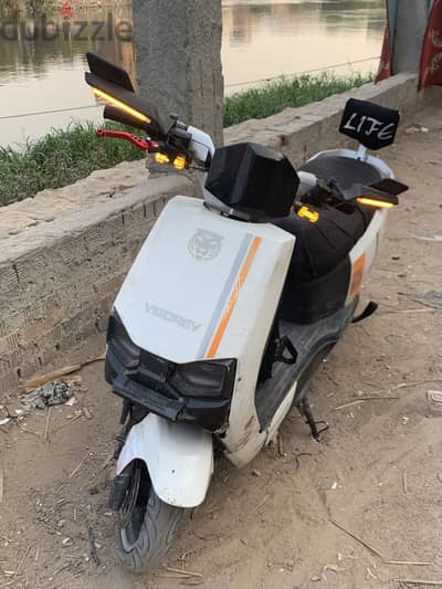 سكوتر كهربائي