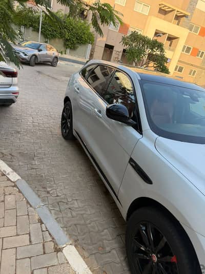Jaguar F-Pace 2021