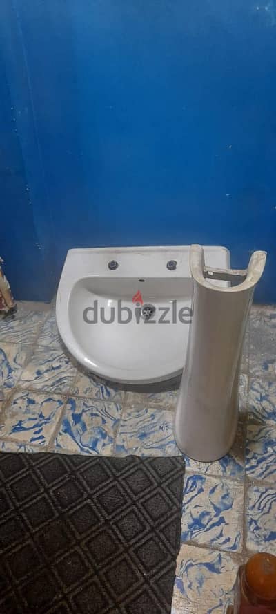 حوض حمام  كامل بحاله جيده