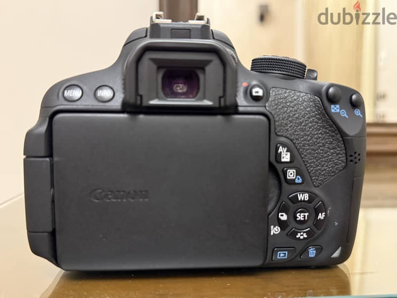 Canon EOS700D 2