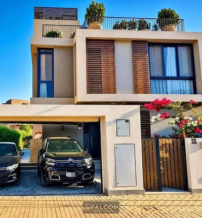 فيلا للبيع كورنر فيو مفتوح متشطبه high end وواخده VIP لوكيشن في سوديك ايست sodic east في الشروق ودقائق من باتيو برايم patio prime و البروج Al Burouj