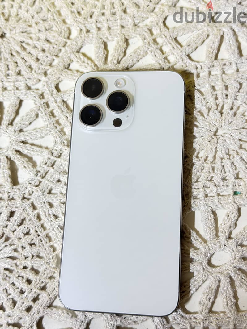 Apple - iPhone 15 Pro Max 2