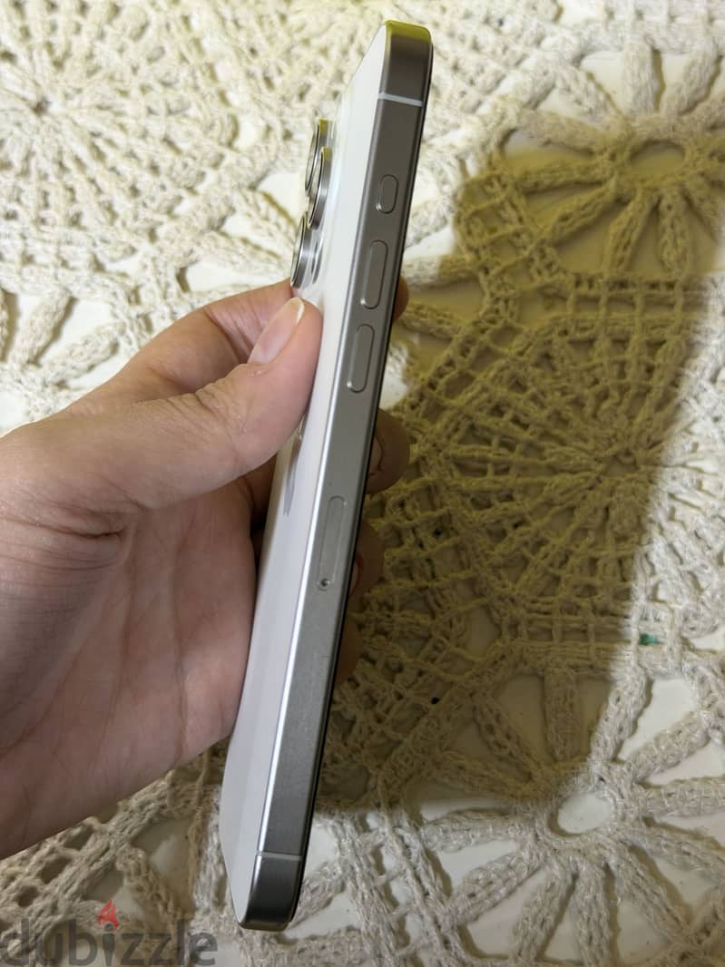 Apple - iPhone 15 Pro Max 3
