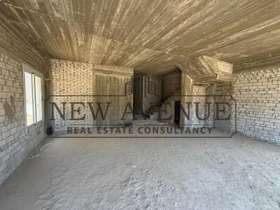 فيلا في بالم هيلز نيو كايرو Palm hills new cairo   كورنر يونيت بحرى و فبو مفتوح و على فيو لاندسكيب و بجانب النادى و الخدمات