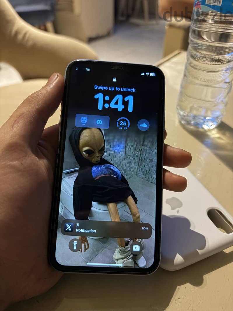 iPhone XR 1