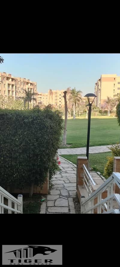 For rent in my city in b7 ground floor apartment with a wide garden view