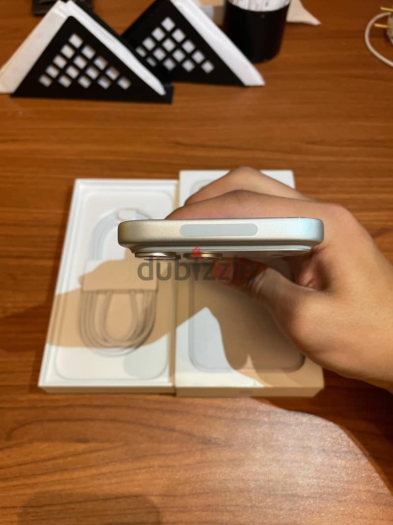 Apple - iPhone 17 Pro Max Silver 256GB 7
