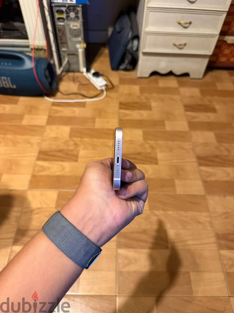 iPhone 13 6