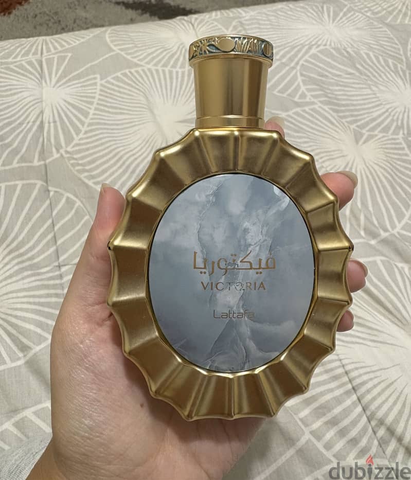 Lattafa Victoria EDP | 100ml 2