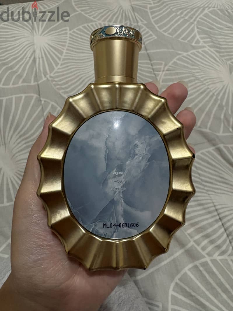 Lattafa Victoria EDP | 100ml 3