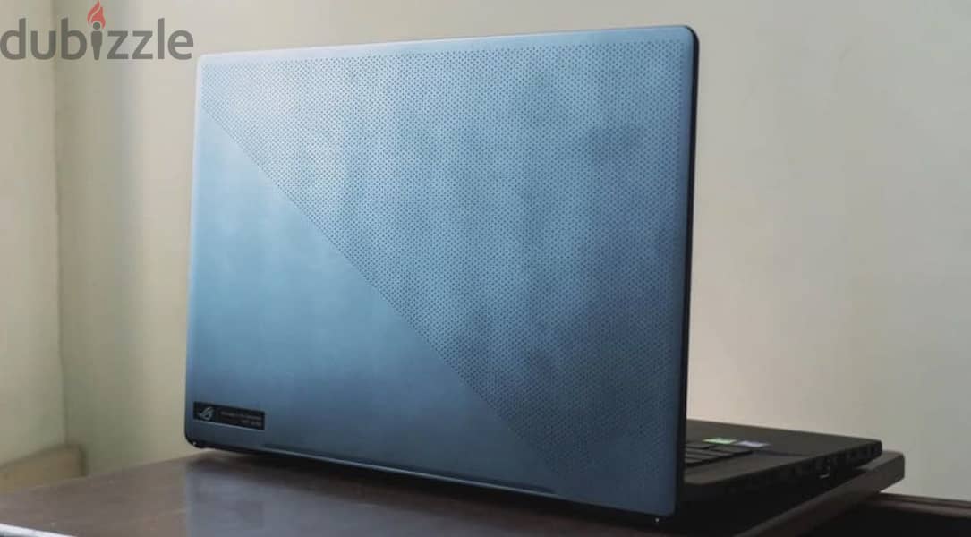 ASUS ROG Zephyrus M16 1