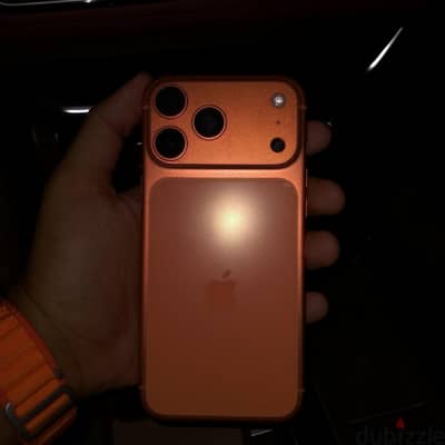 آبل - آيفون 17 برو ماكس
