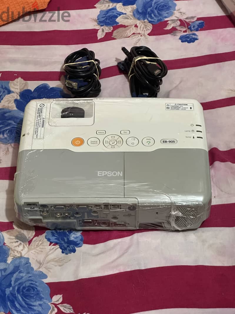 Projector Epson93+ 4