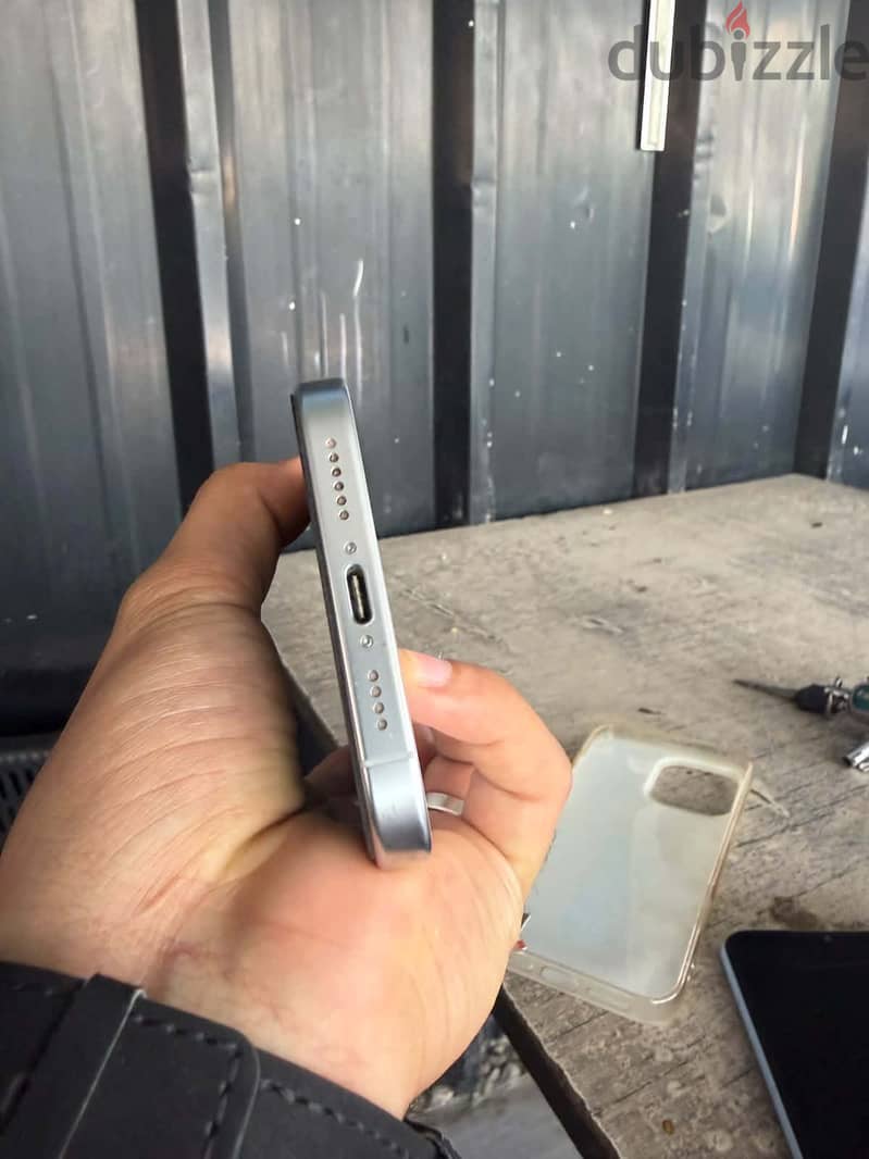 Apple - iPhone 16 Pro Max 4