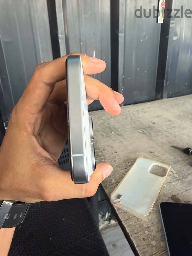 Apple - iPhone 16 Pro Max 6