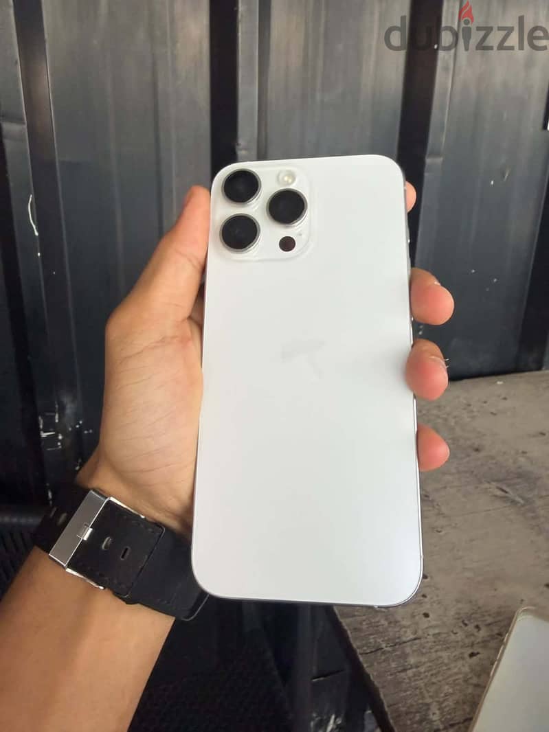 Apple - iPhone 16 Pro Max 8