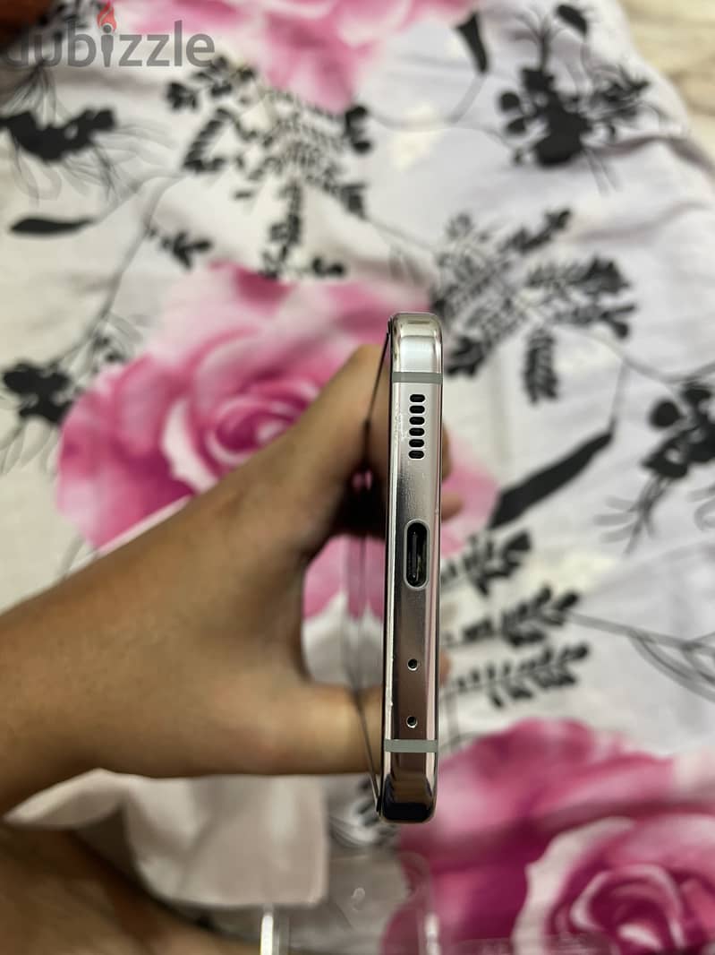 Samsung galaxy Z Flip 5 2