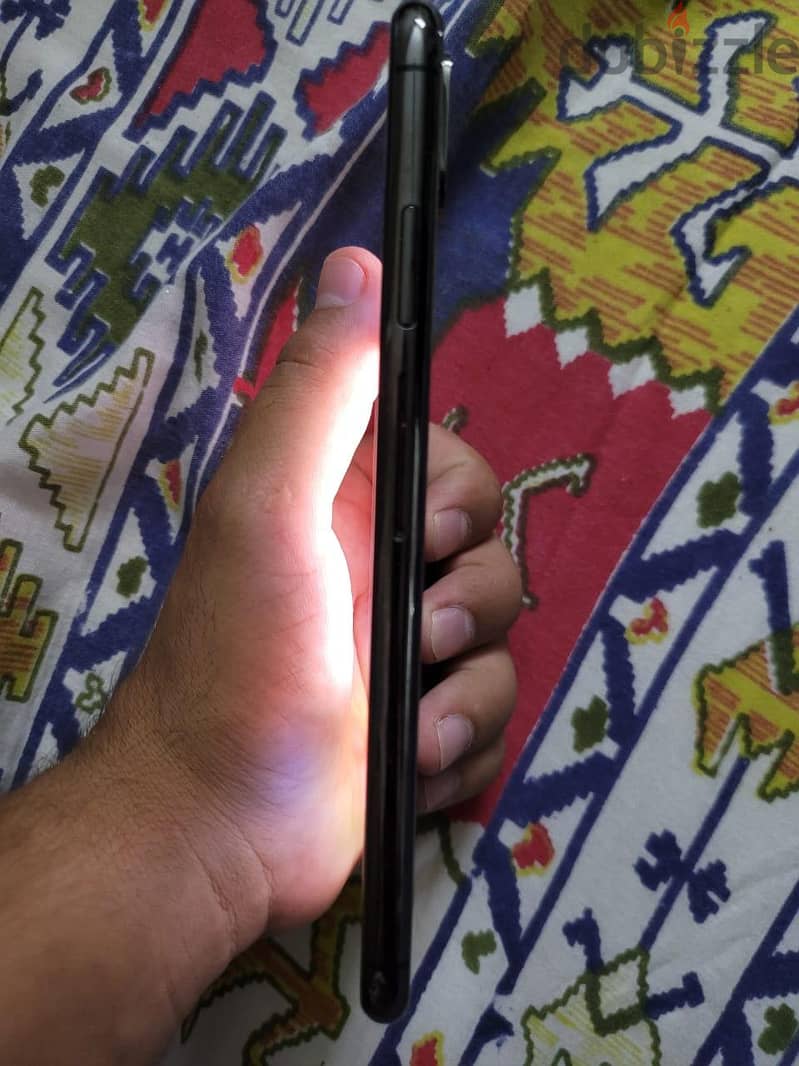 iphone xs max 4