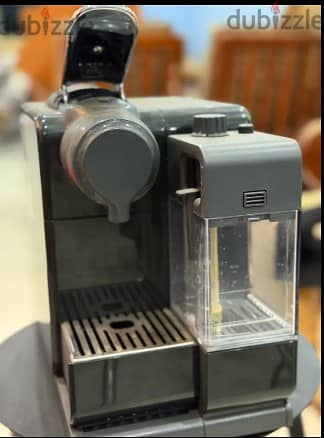Nespresso Lattissima Touch - Coffee Machine- ماكينه قهوه