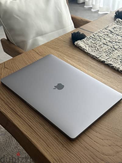 MacBook Pro 16” 2019 i9 1TB