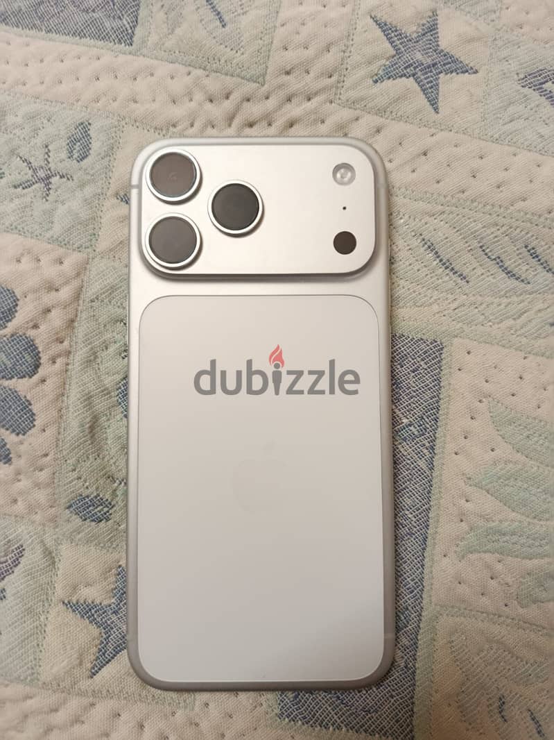 Apple - iPhone 17 Pro Max 1