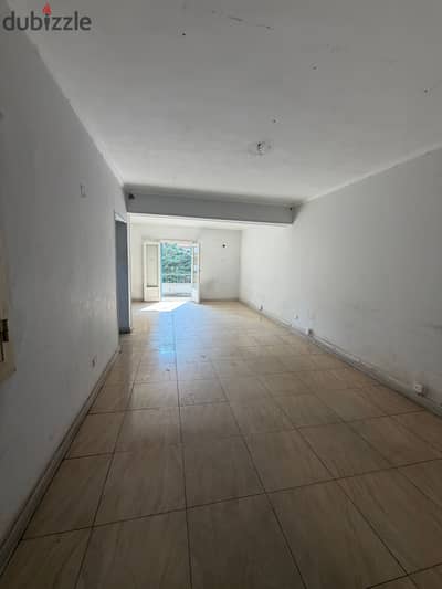 Office headquarters for rent with an area of 160m facing the street, suitable for all activities and purposes