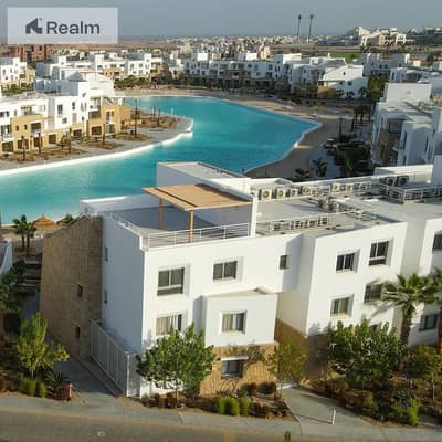 أقل من سعر السوق، 3 غرف نوم، بإطلالة مباشرة على البحيرة.